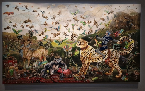 지난 5월 19일까지 아모레퍼시픽 미술관 ‘APMA, CHAPTER ONE’에 전시됐던 라킵쇼의 작품 'Cheetah and Stag with Two Indians‘
