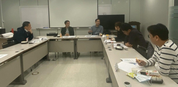 한국PD연합회 상생특별위원회 1차 회의가 16일 오후 6시 한국PD연합회 회의실에서 열렸다. ⓒPD저널