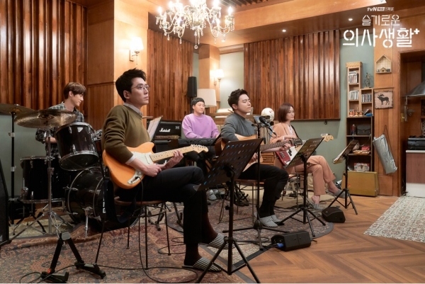 시즌 1을 마무리한 tvN '슬기로운 의사생활' ⓒtvN