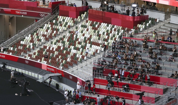 2020 도쿄올림픽 개회식이 열리는 도쿄 신주쿠 국립경기장이 텅 비어 있다. ⓒ뉴시스