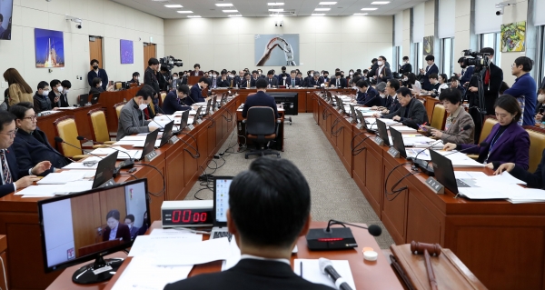 9일 오후 서울 여의도 국회에서 과학기술정보방송통신위원회 전체회의가 열리고 있다.©뉴시스