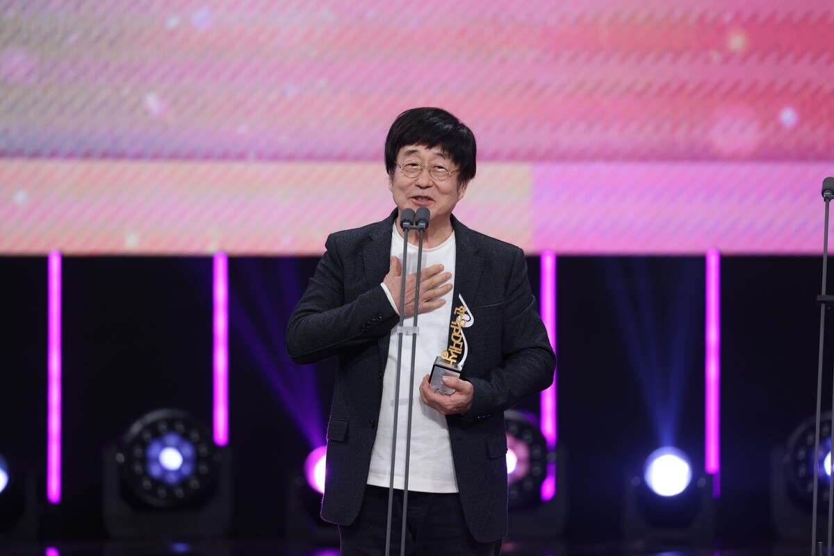 라디오 진행자상을 받은 김창완 씨.©김성헌 