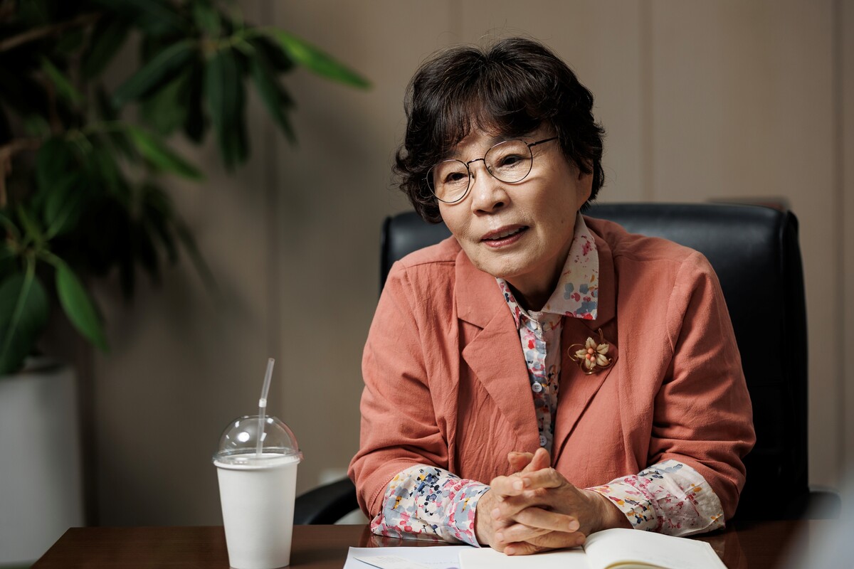 PD저널과 인터뷰하고 있는 유시춘 EBS 이사장. ©김성헌